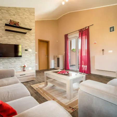 Holiday Home Villa Ivana Stinjan